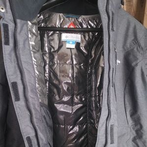 Columbia omni-tech snow coat